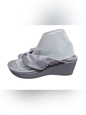 Vionic Arabella Wedge Pewter
Purple Thong Flip Flop Womens
Size 9